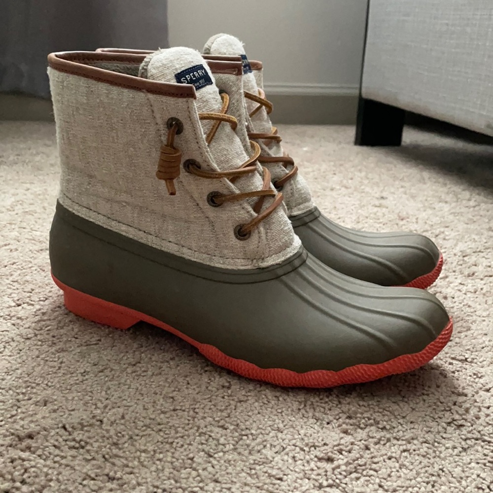 Sperry duck boots